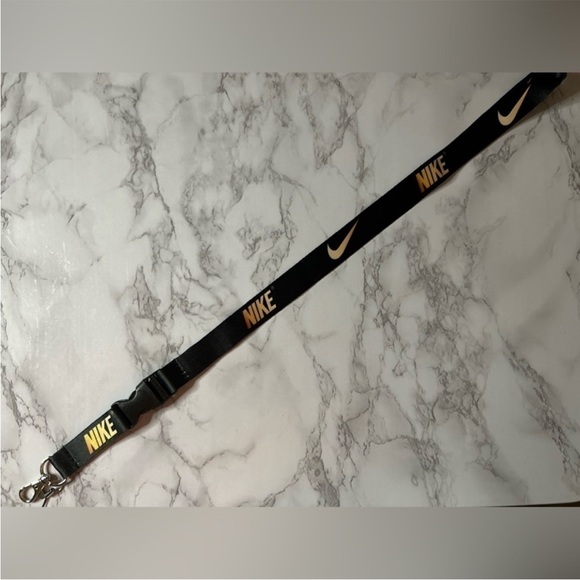 Black and Gold Nike lanyard - Picture 1 of 1